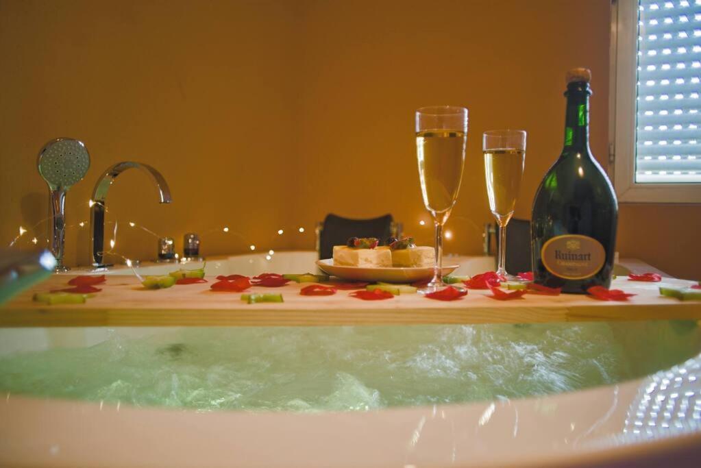 Buranoroom Jacuzzi Haut De Gamme Parkingfree Mulhouse Kültér fotó